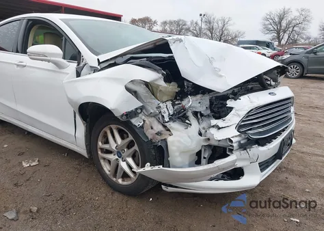 2013 Ford Fusion Se z USA, uszkodzony, nr VIN 3FA6P0H73DR204634